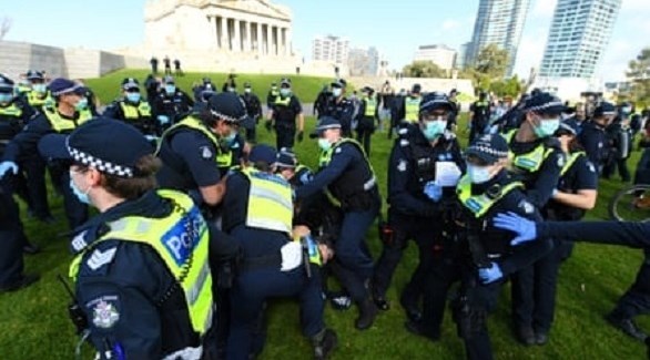 اعتقالات خلال احتجاجات مناهضة للإغلاق في استراليا