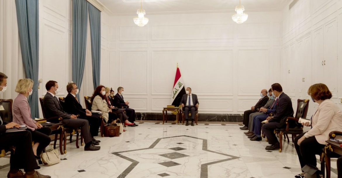 العراق وسويسرا يبحثان خطوات إعادة فتح السفارة السويسرية ببغداد