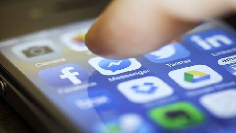 لماذا يجب التوقف عن استخدام تطبيق “فيسبوك مسنجر” حتى العام المقبل؟