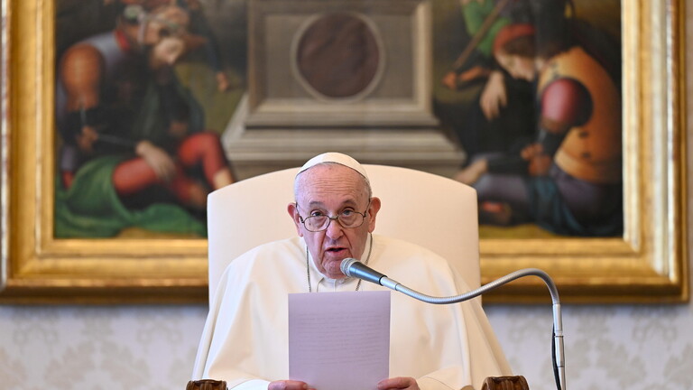 البابا فرنسيس يلغي قرار سلفه