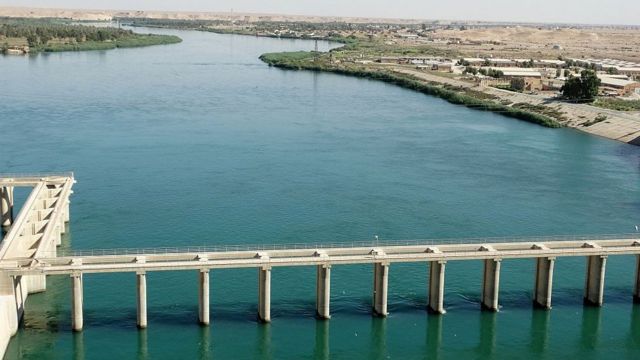 مشروع لتقليل الملوحة في نهر الفرات