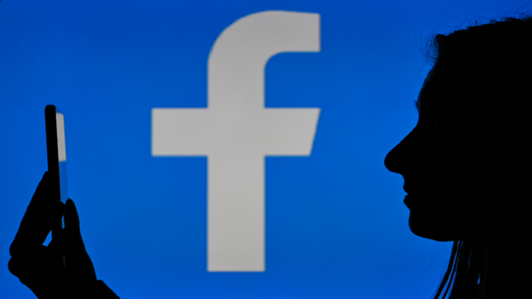 فيسبوك” تسمح للمستخدمين بإنشاء حسابات متعددة عبر تطبيقها