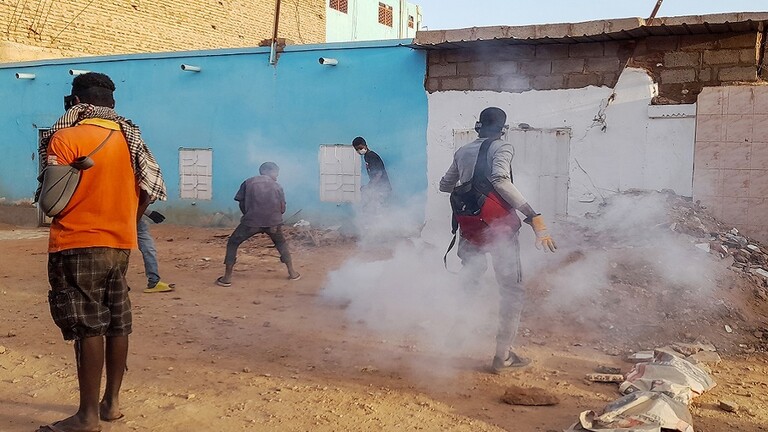احتجاجات مناهضة للعسكر في الخرطوم والشرطة تتدخل