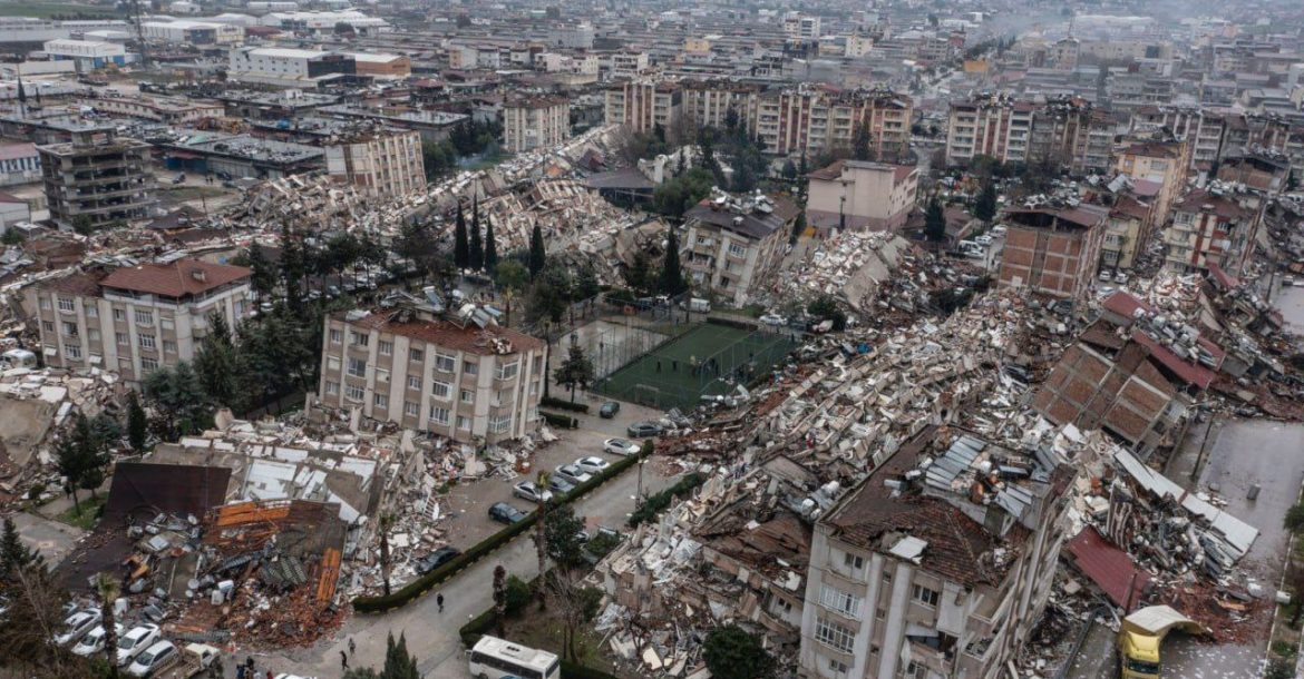 راصد عراقي بعد زلزال تركيا المدمّر: الشعور بالهزات قد يستمر لمدة شهر